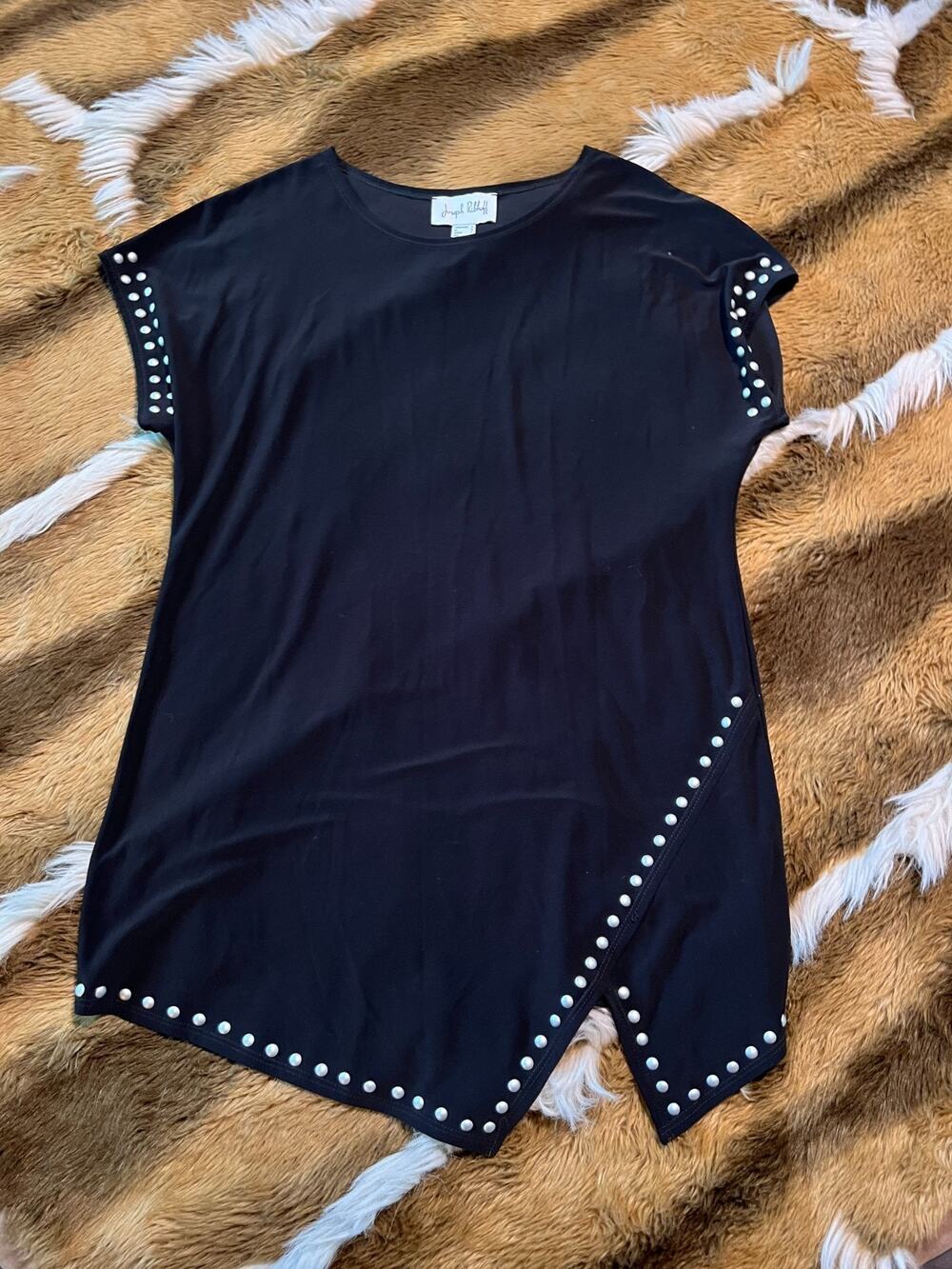 Joseph Ribkoff Black Studded Asymmetric Tunic Top Size 4 US 34 FR Short Sleeve